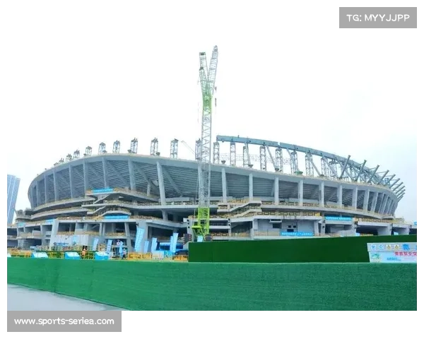 足球场馆冠名创新与商业开发多元化推动体育产业新格局全面升级发展路径探索 足球场馆冠名创新与商业开发多元化推动体育产业新格局全面升级发展路径探索